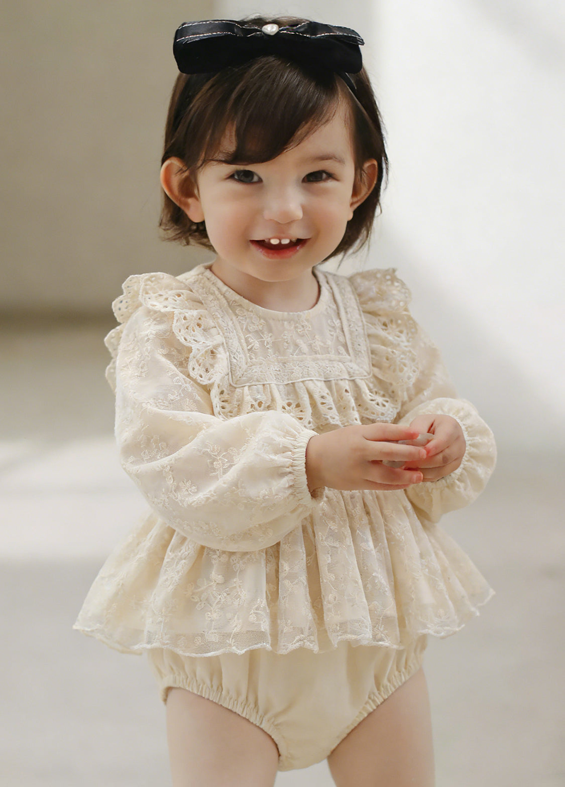 Baby Sweet Lace Trim Long-Sleeved Romper With Headband