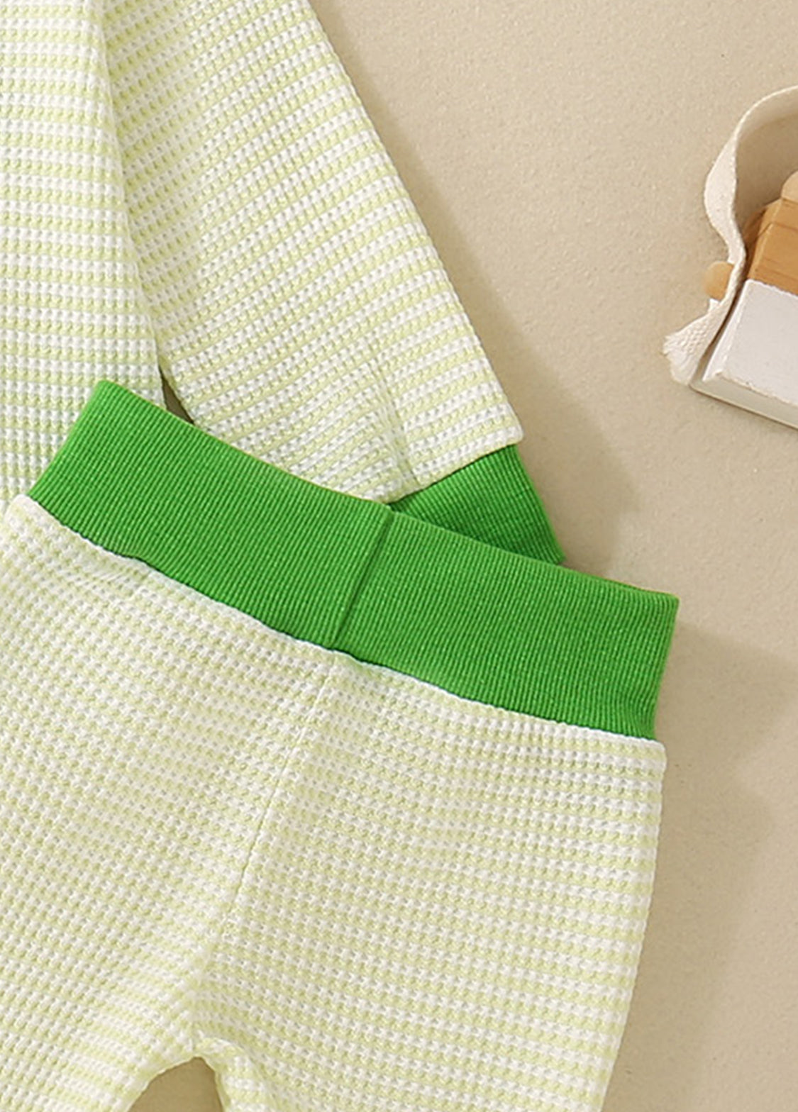 Baby Cute St. Patrick's Day Four-Leaf Clover Embroidered Sweatshirt Set