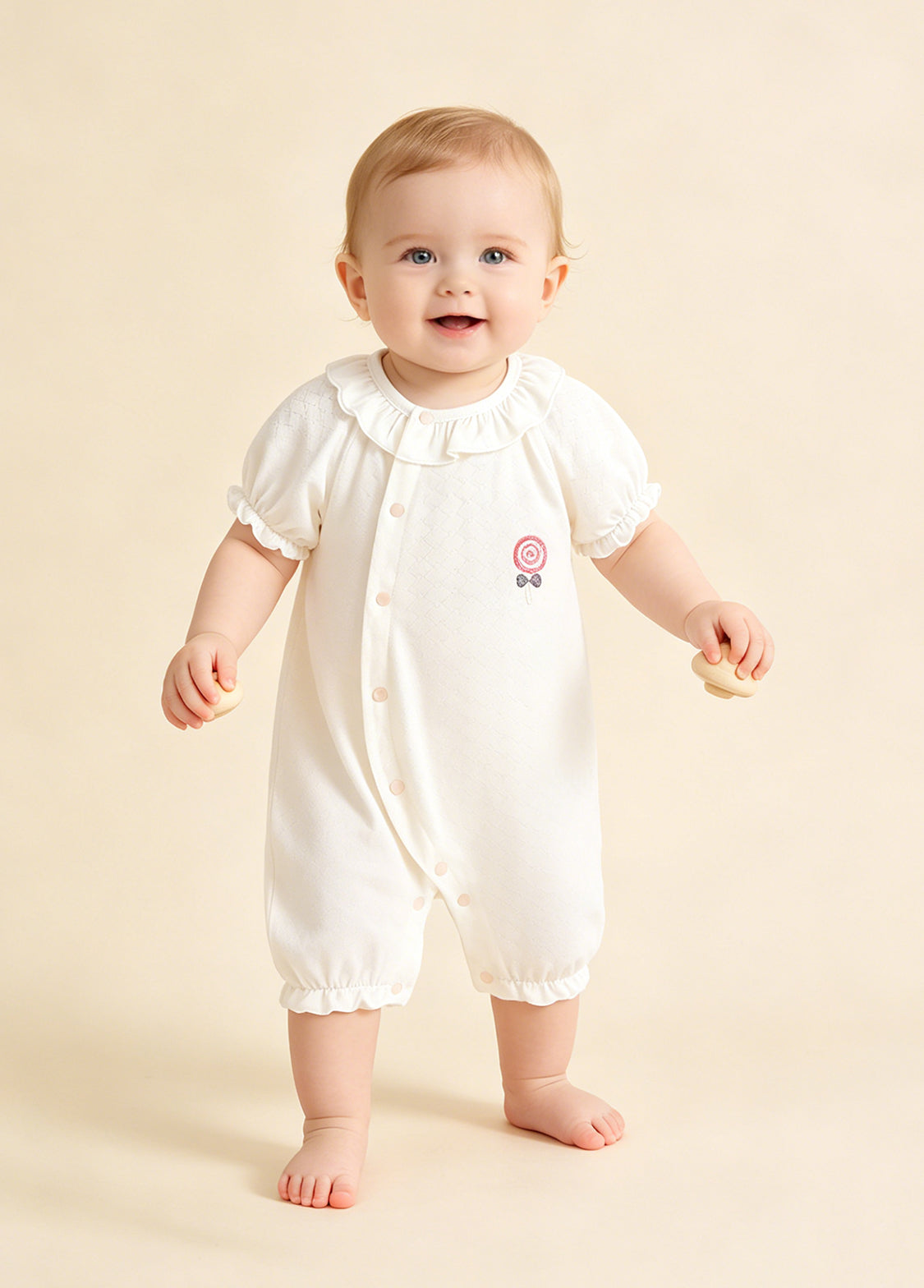 Baby Girl's Breathable Bamboo Fiber Short-Sleeve Romper (Two Styles Available; Includes Matching Bib)