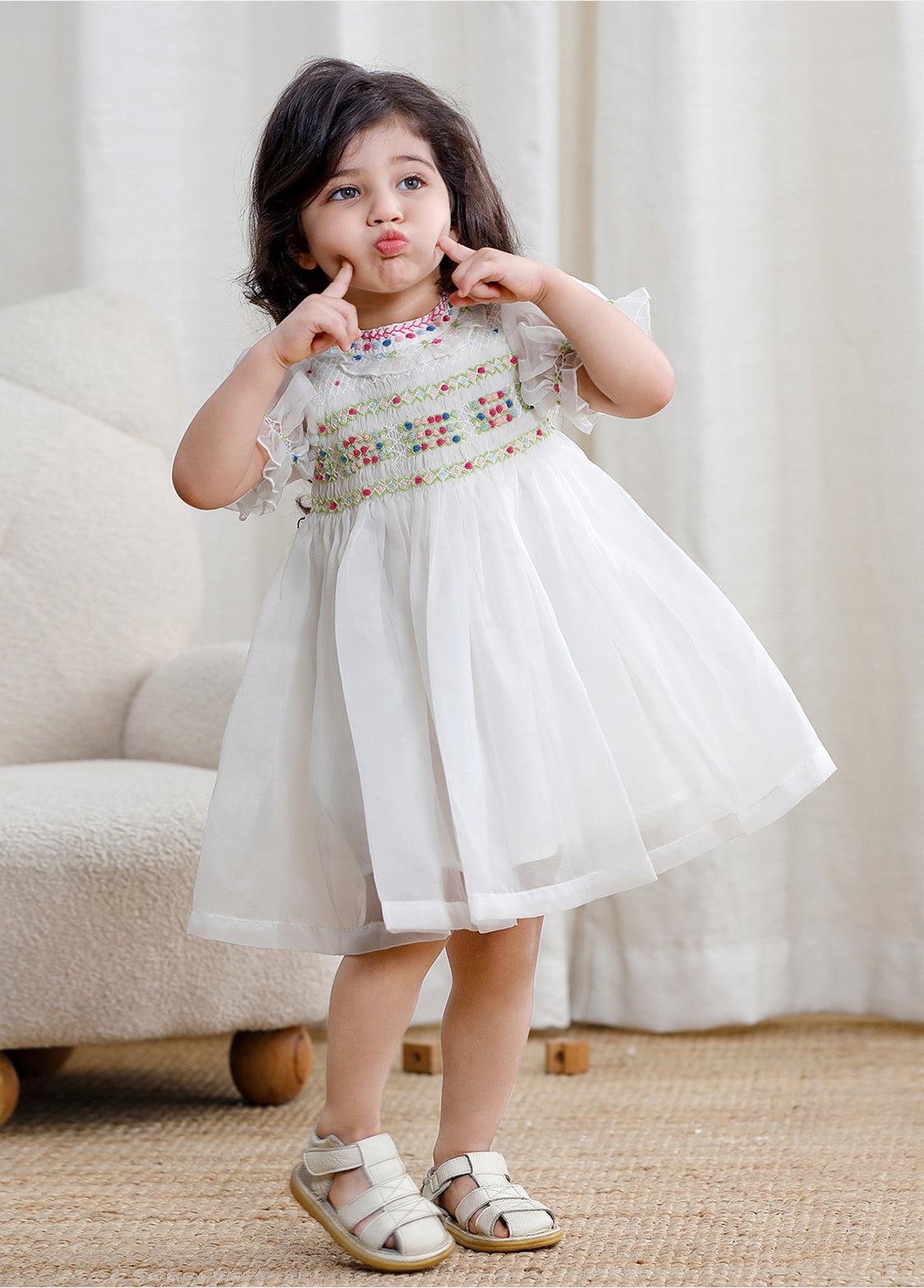 Girls Sweet Embroidered Round Neck Chiffon Princess Dress
