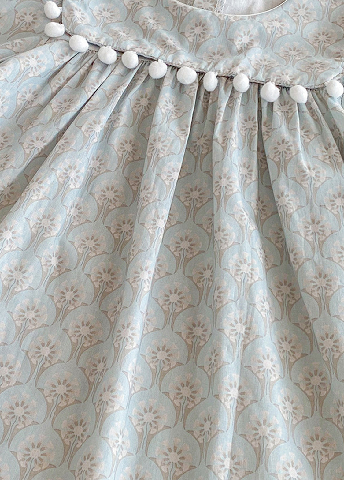 Girls Sweet Floral Pom Poms Dress With Headband